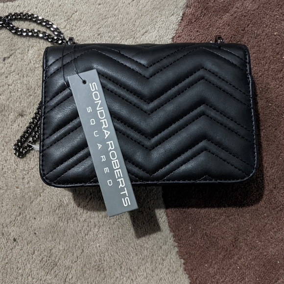 Sondra Roberts Squared bag. - Picture 3 of 10